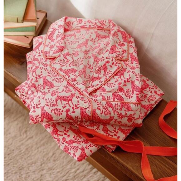 Boden pink animals cotton pajama top - Picture 2 of 7